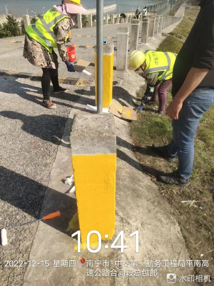 道路及护栏施工案例